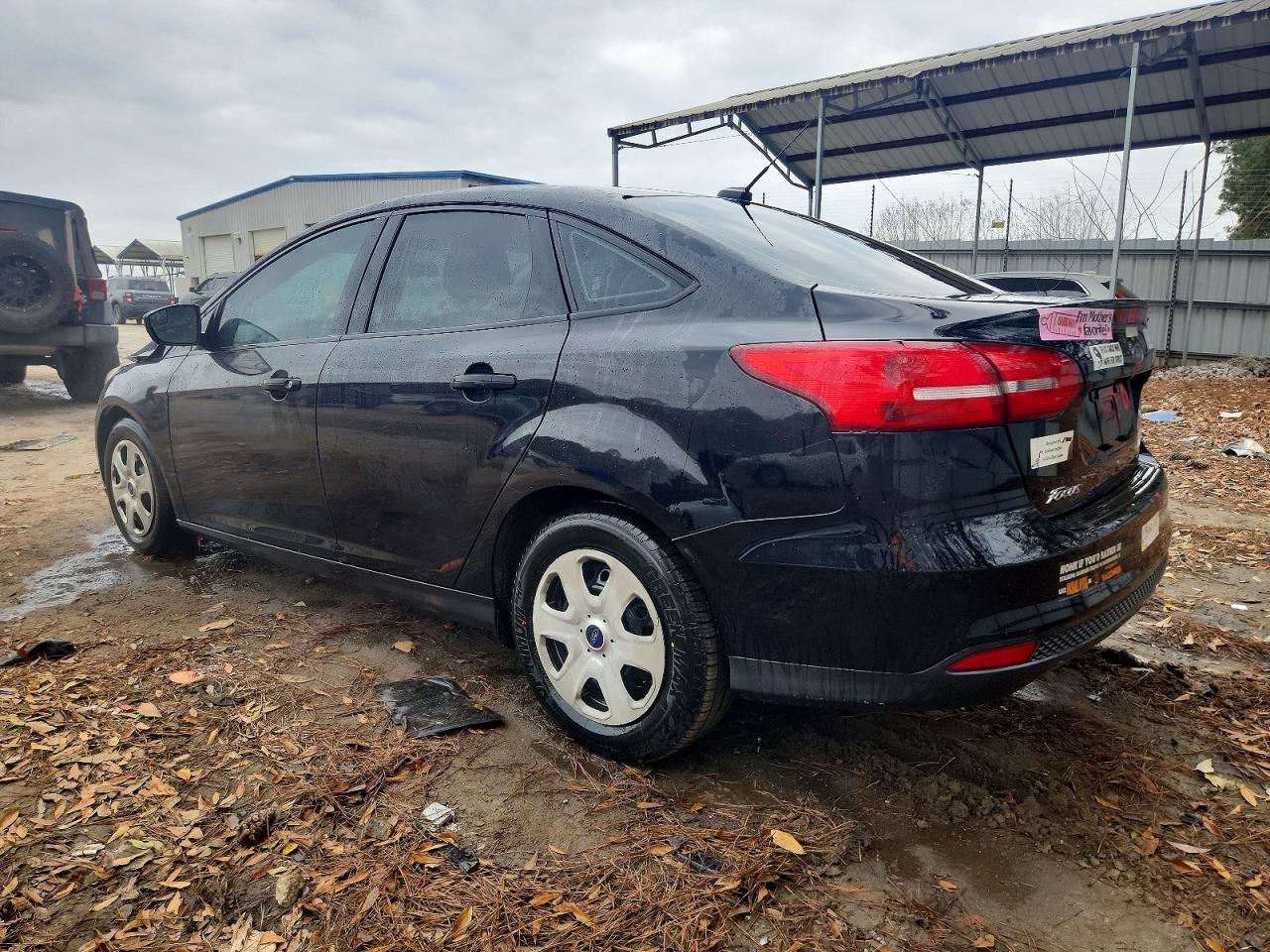 2018 FORD FOCUS S photo 2