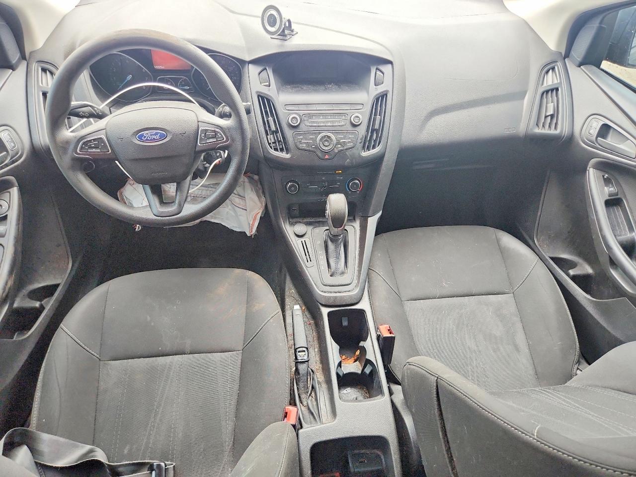 2018 FORD FOCUS S photo 8