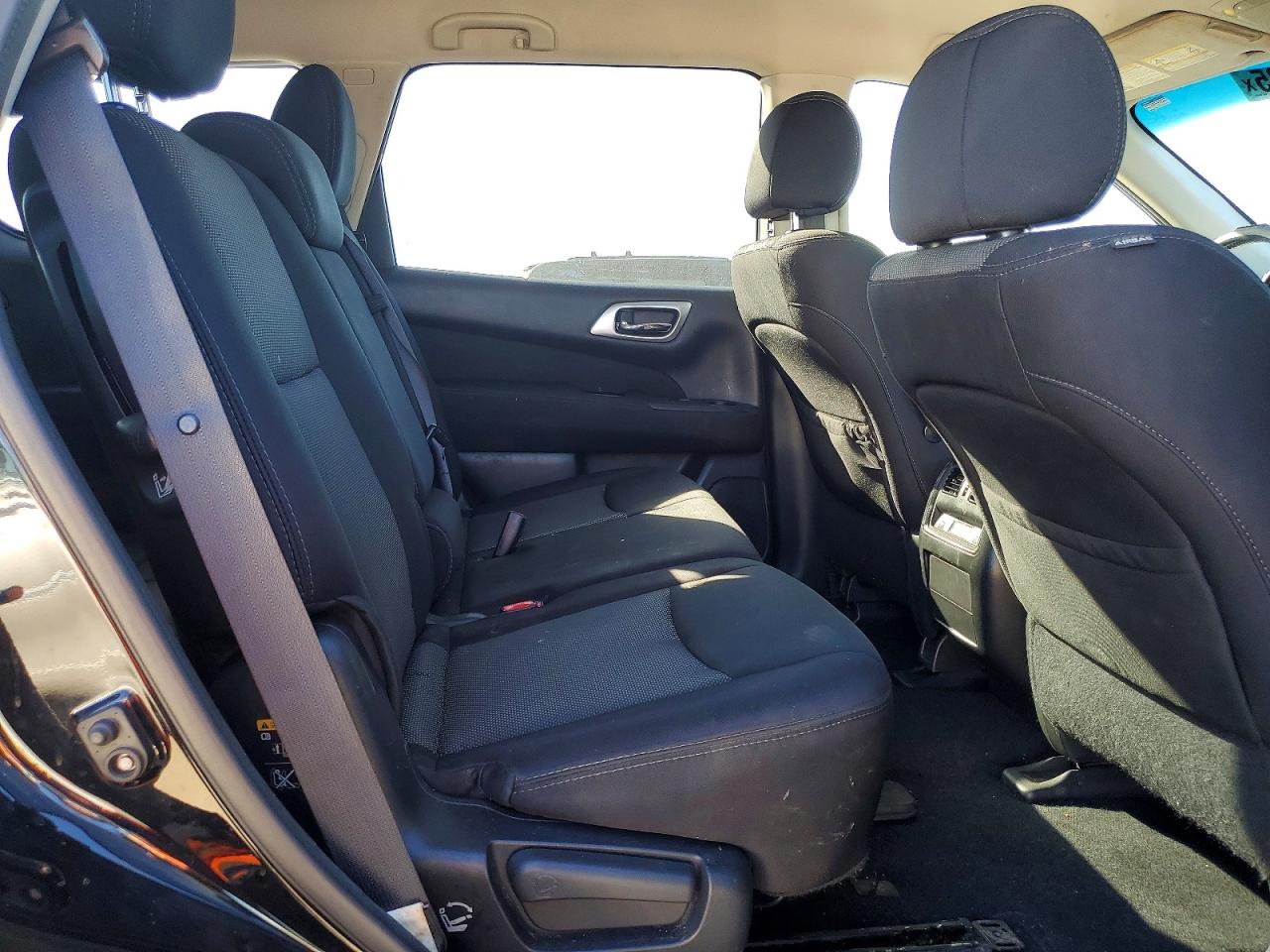 2017 NISSAN PATHFINDER S photo 10