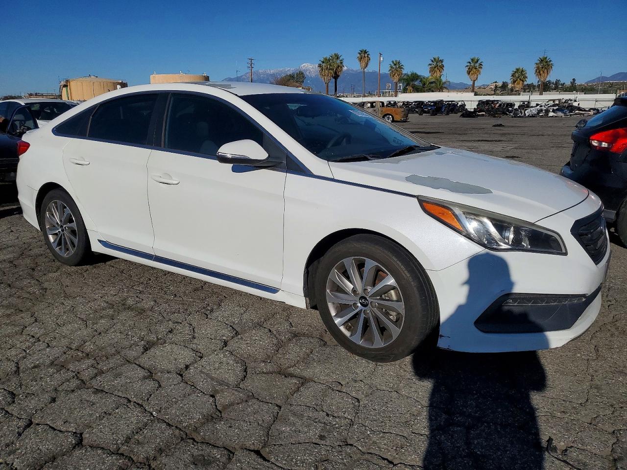 2015 HYUNDAI SONATA SPORT photo 4