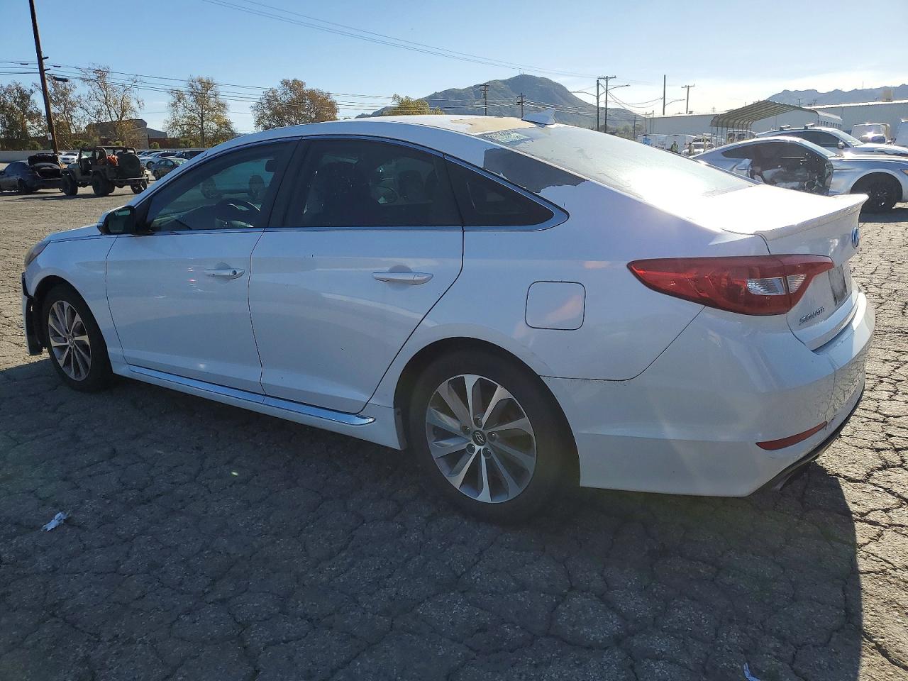 2015 HYUNDAI SONATA SPORT photo 2