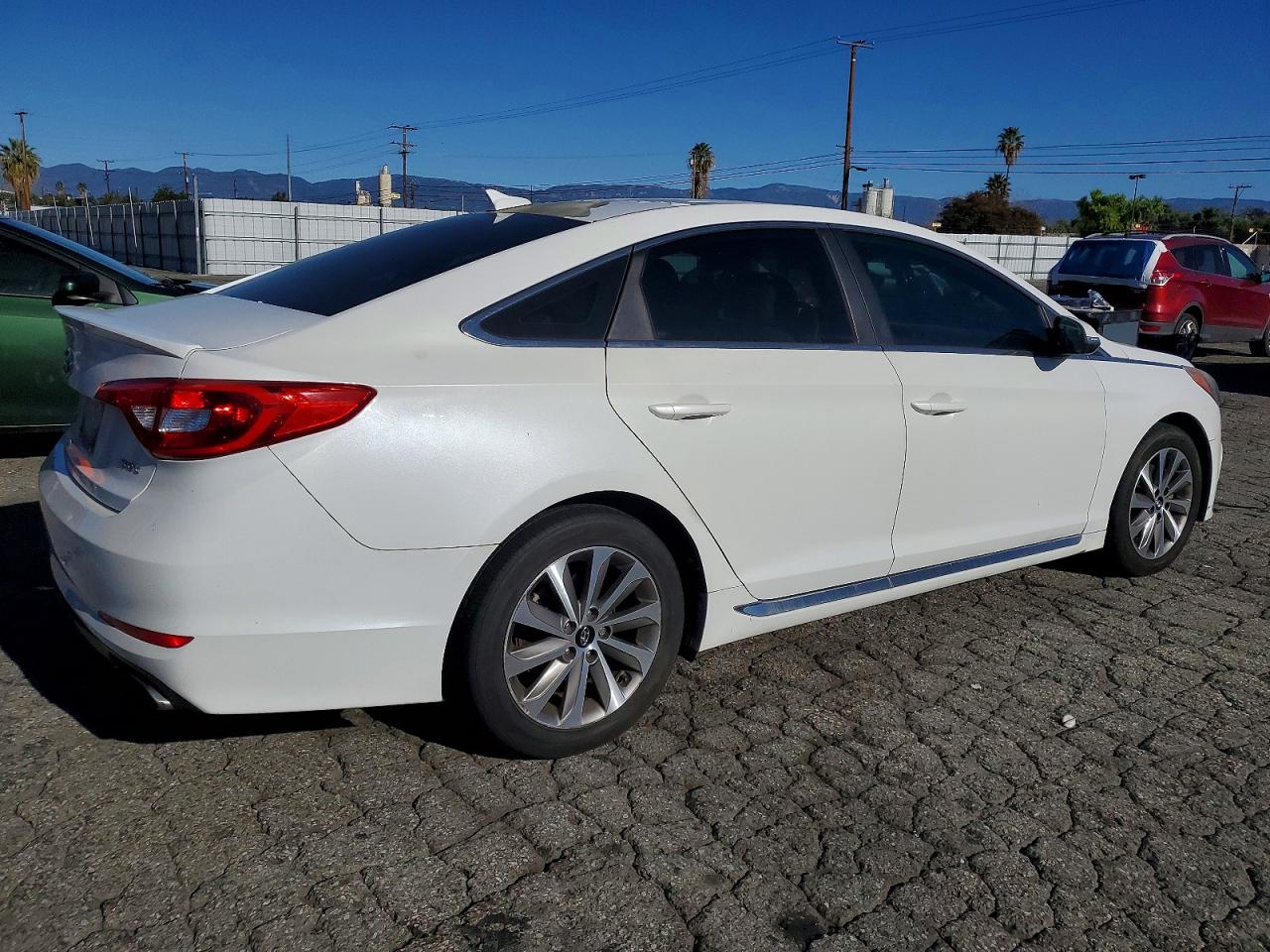 2015 HYUNDAI SONATA SPORT photo 3