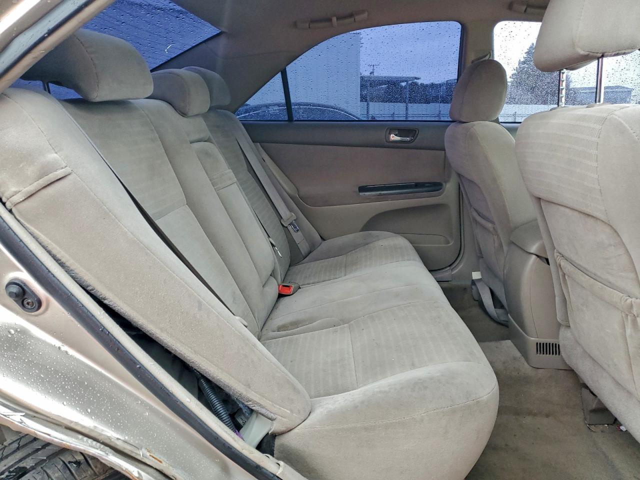 2005 TOYOTA CAMRY LE photo 10