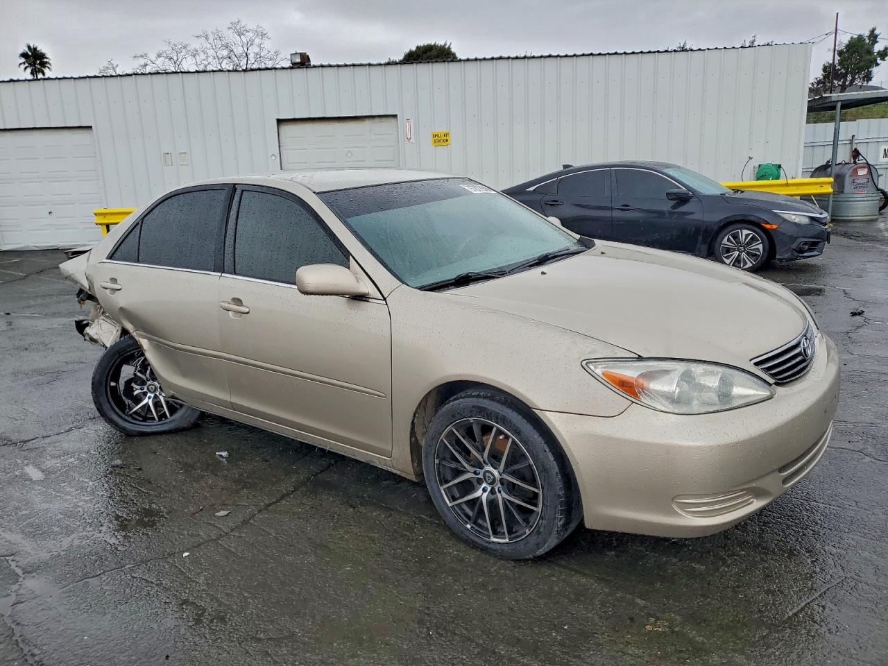 2005 TOYOTA CAMRY LE photo 4