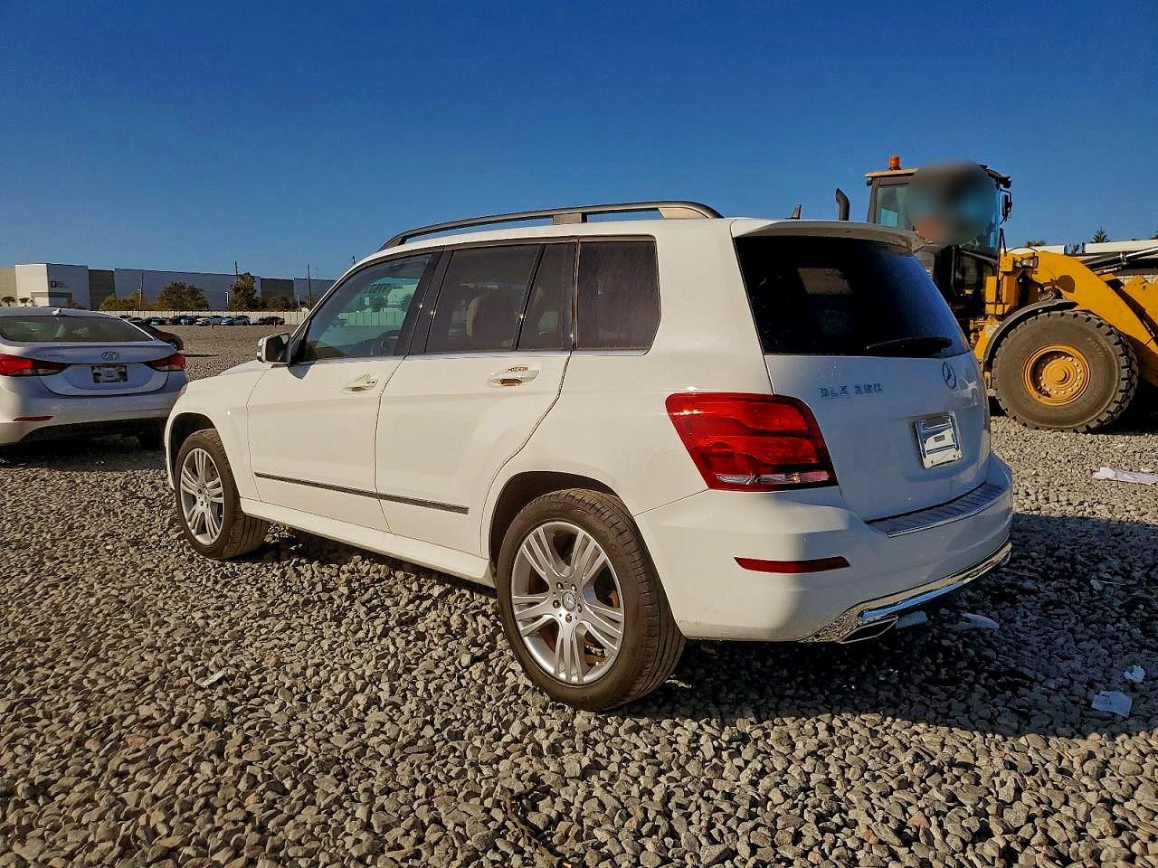 2015 MERCEDES-BENZ GLK 350 photo 2