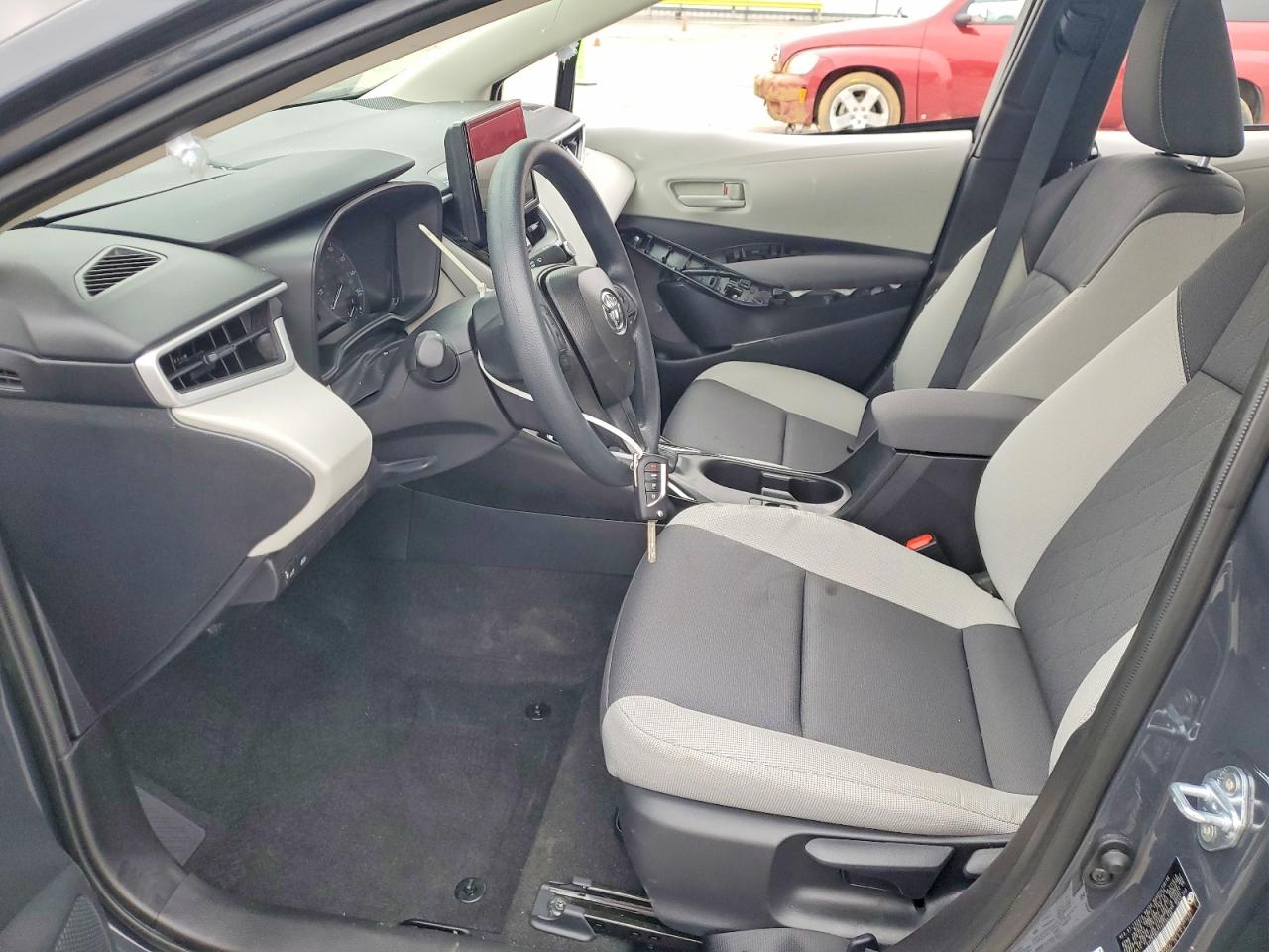 2025 TOYOTA COROLLA LE photo 7
