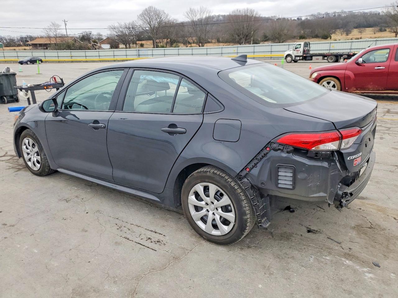 2025 TOYOTA COROLLA LE photo 2