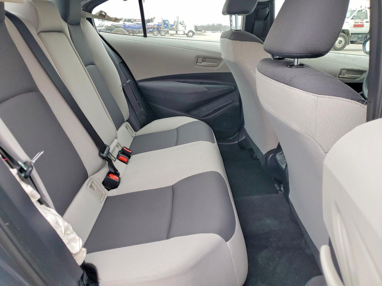 2025 TOYOTA COROLLA LE photo 10