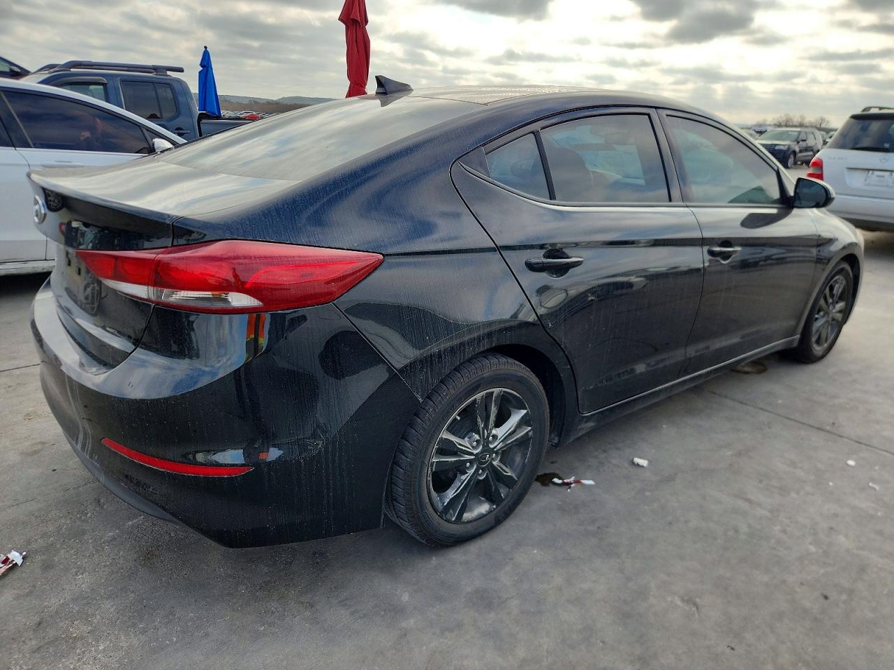 2017 HYUNDAI ELANTRA SE photo 3