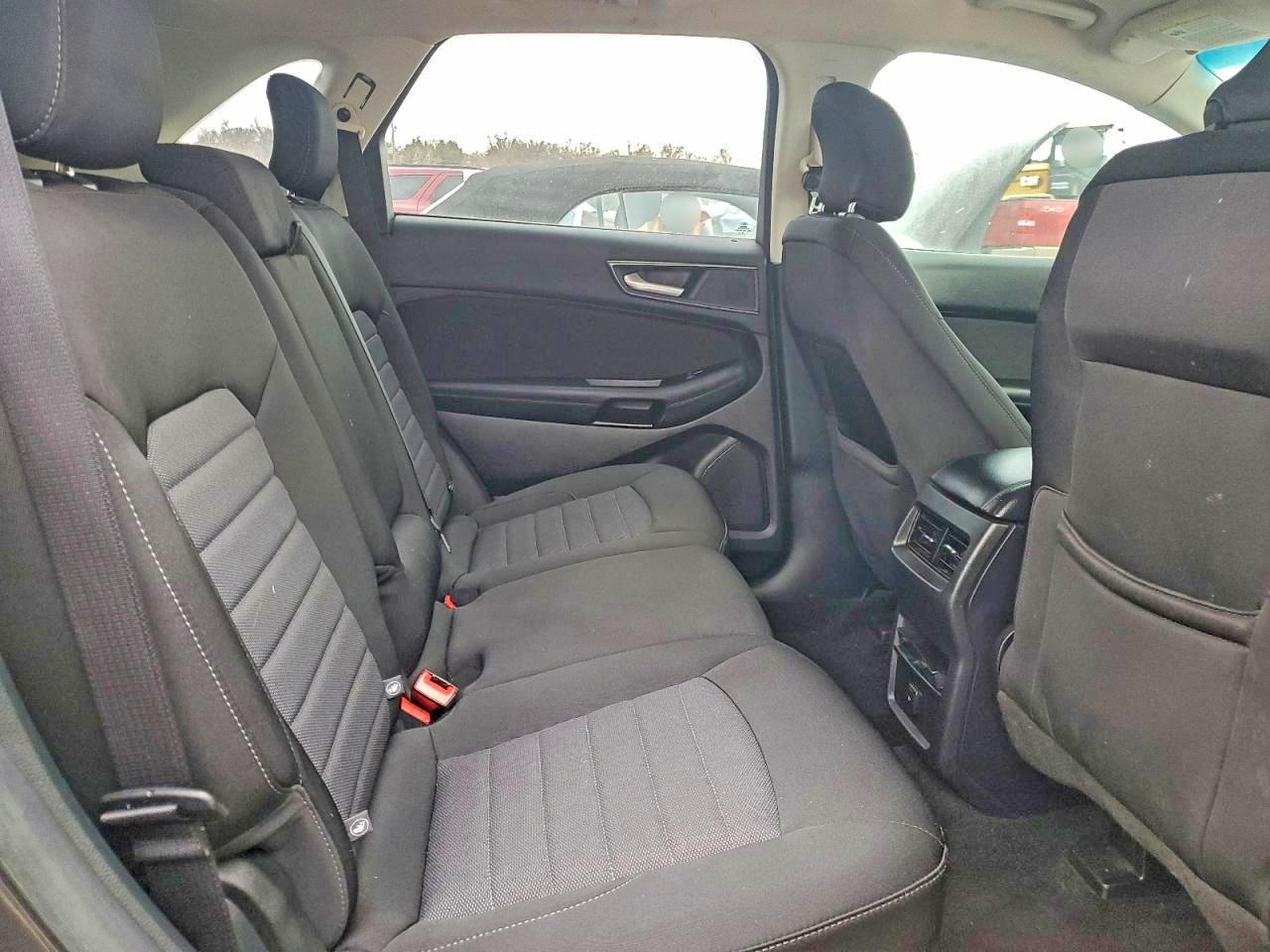2019 FORD EDGE SE photo 11