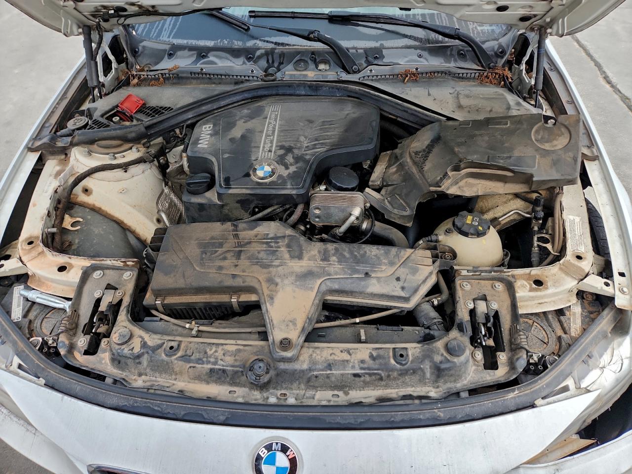 2015 BMW 320 I photo 31