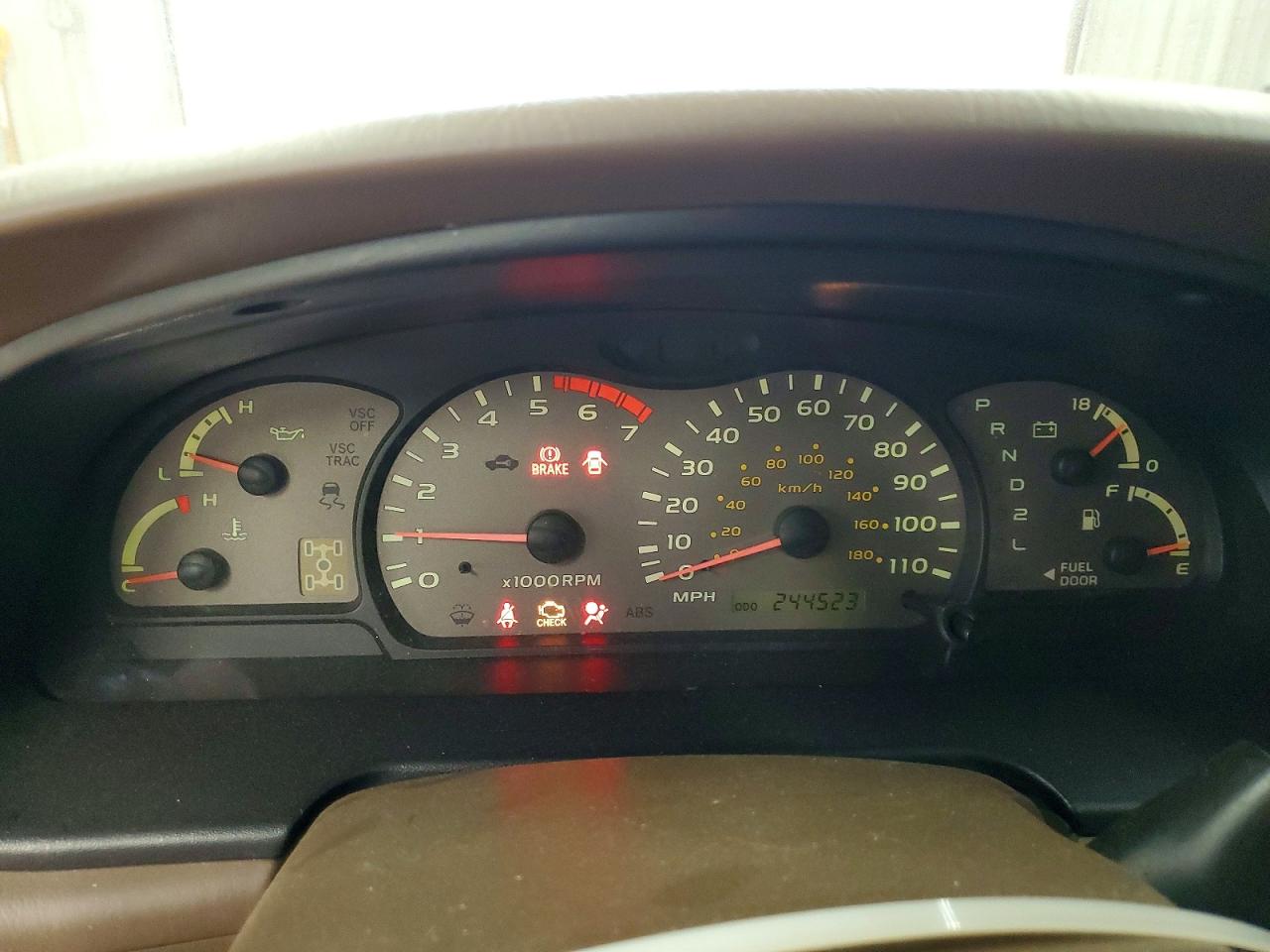 2001 TOYOTA SEQUOIA LIMITED photo 9
