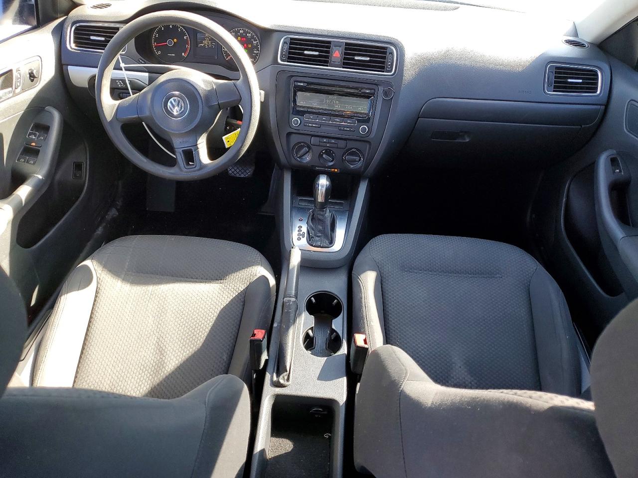 2012 VOLKSWAGEN JETTA BASE photo 8