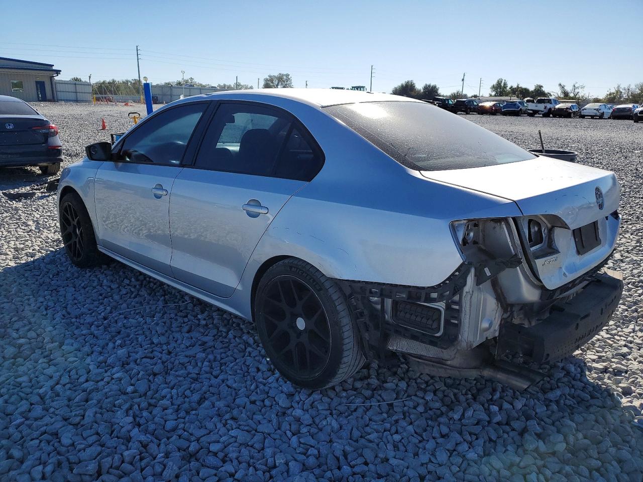 2012 VOLKSWAGEN JETTA BASE photo 2