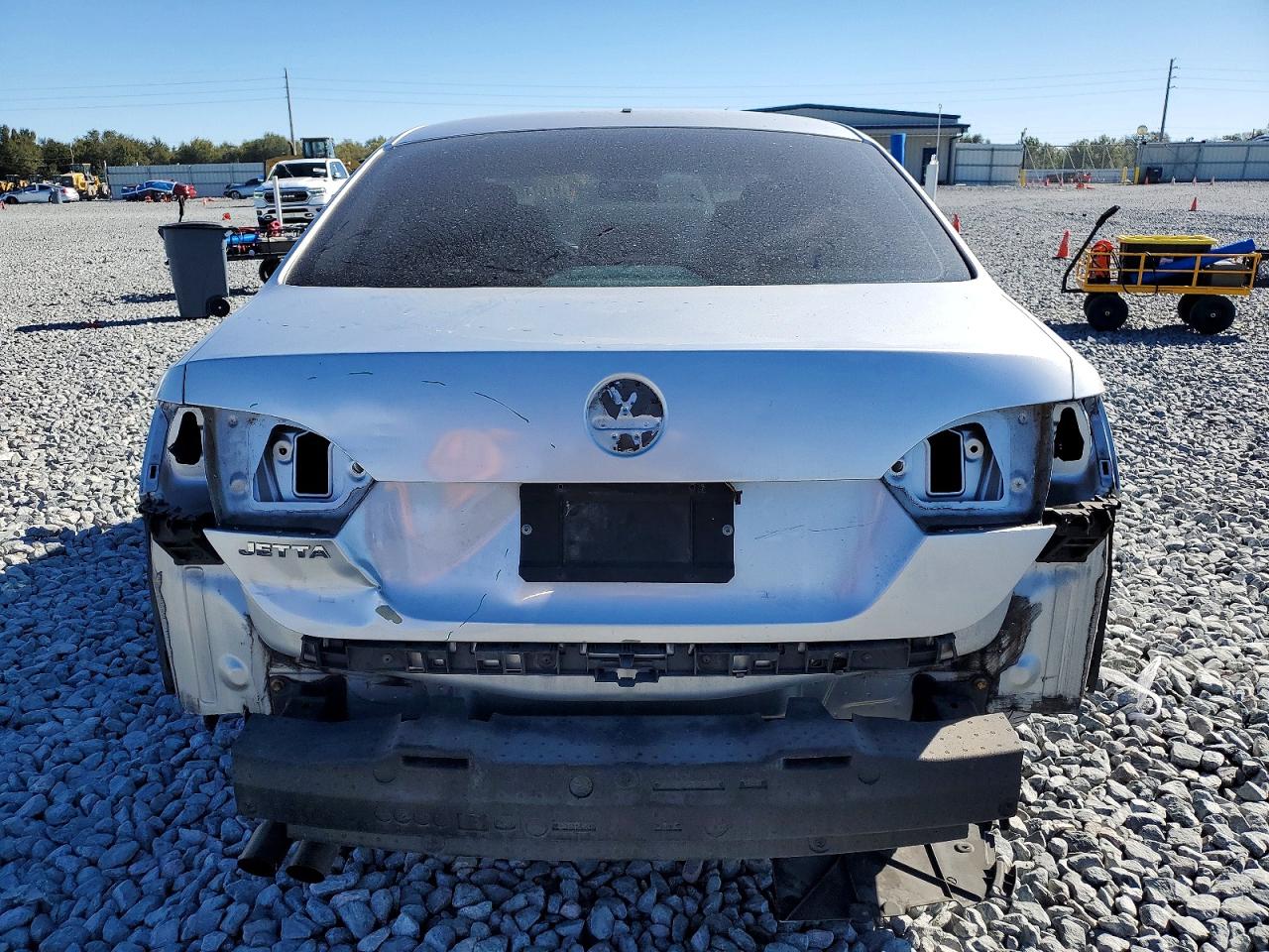 2012 VOLKSWAGEN JETTA BASE photo 6