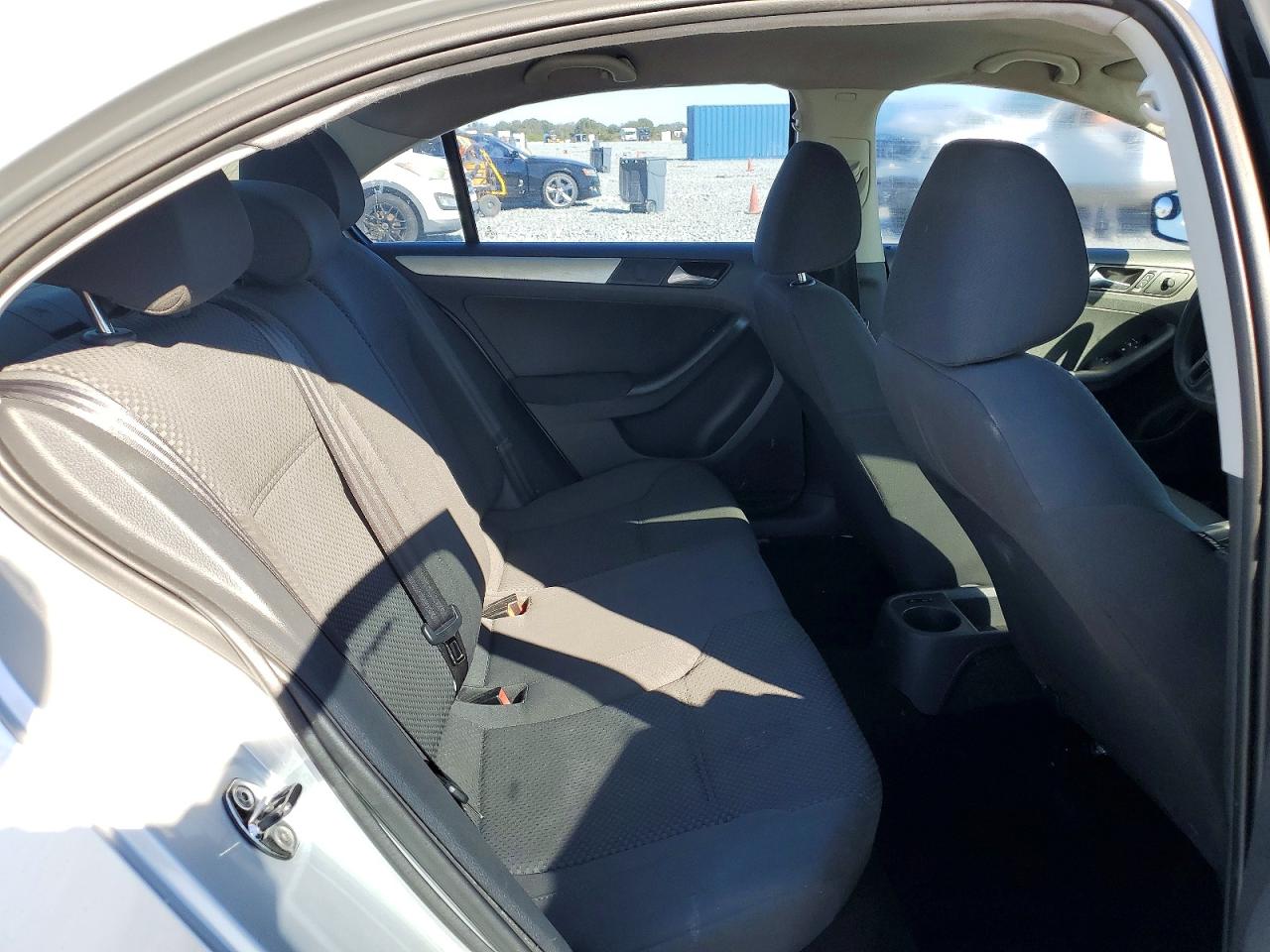 2012 VOLKSWAGEN JETTA BASE photo 10