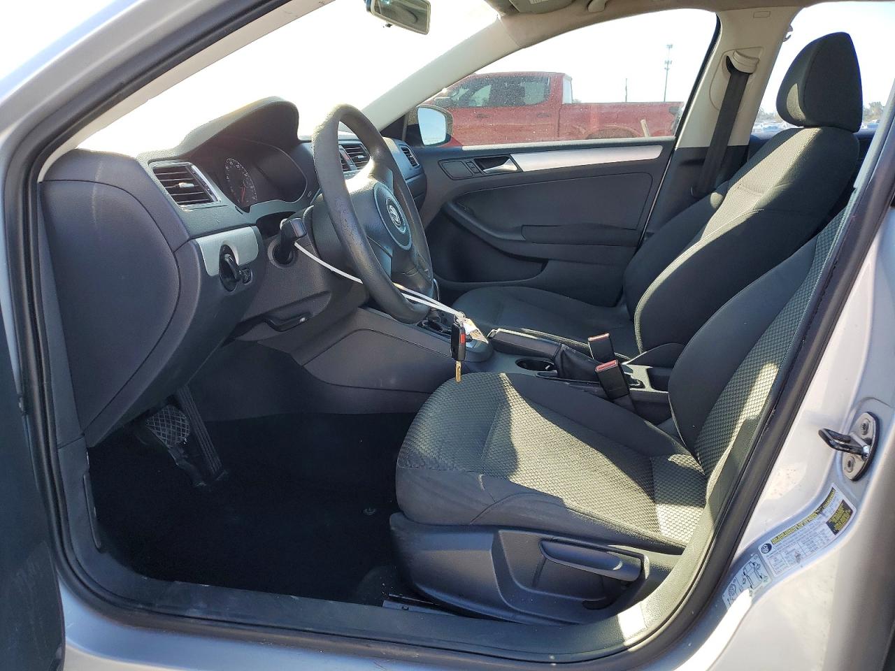 2012 VOLKSWAGEN JETTA BASE photo 7