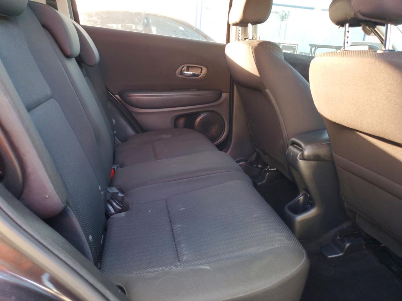 2016 HONDA HR-V LX photo 11