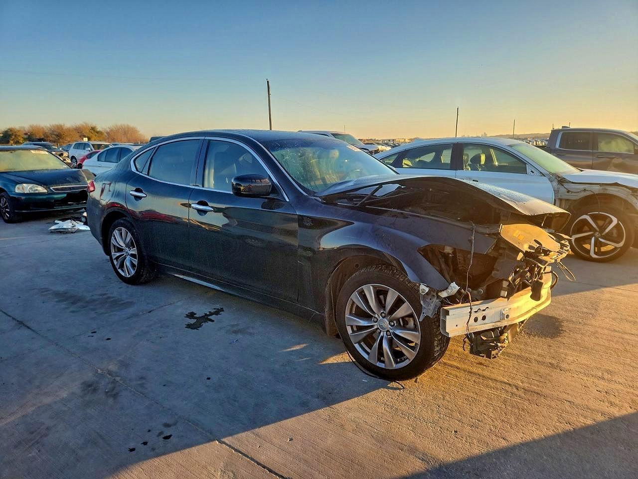 2013 INFINITI M37 photo 7