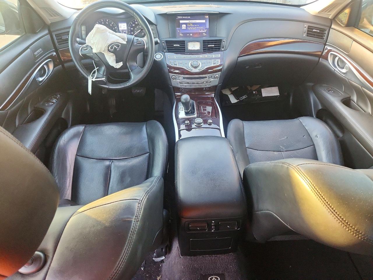 2013 INFINITI M37 photo 15
