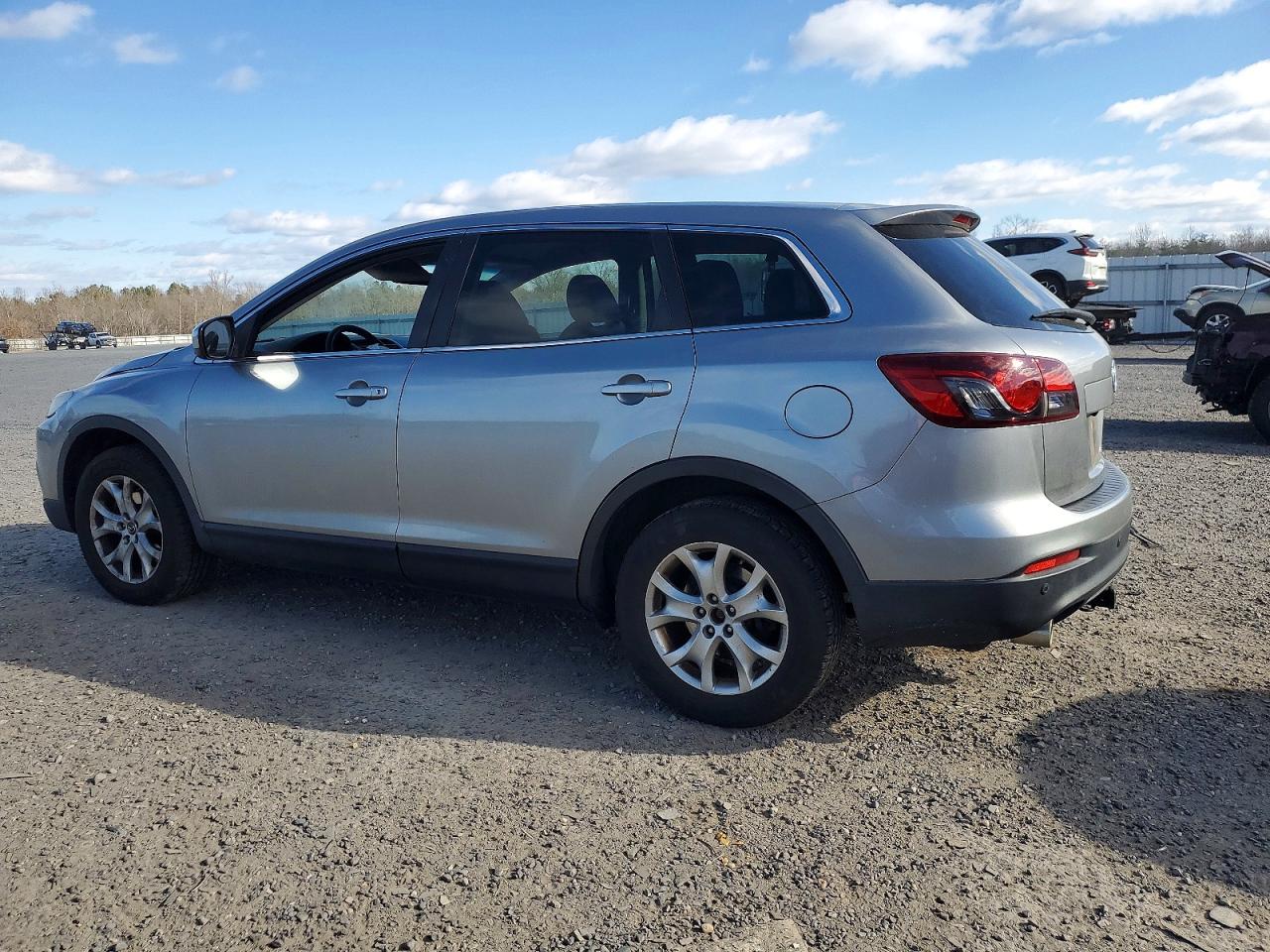 2015 MAZDA CX-9 TOURING photo 2