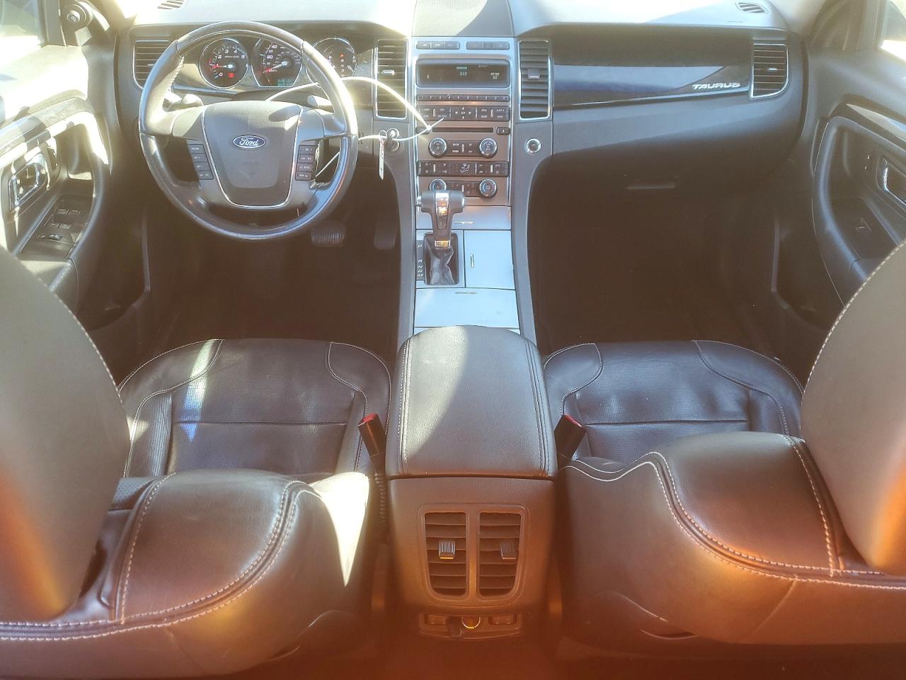 2011 FORD TAURUS LIMITED photo 8