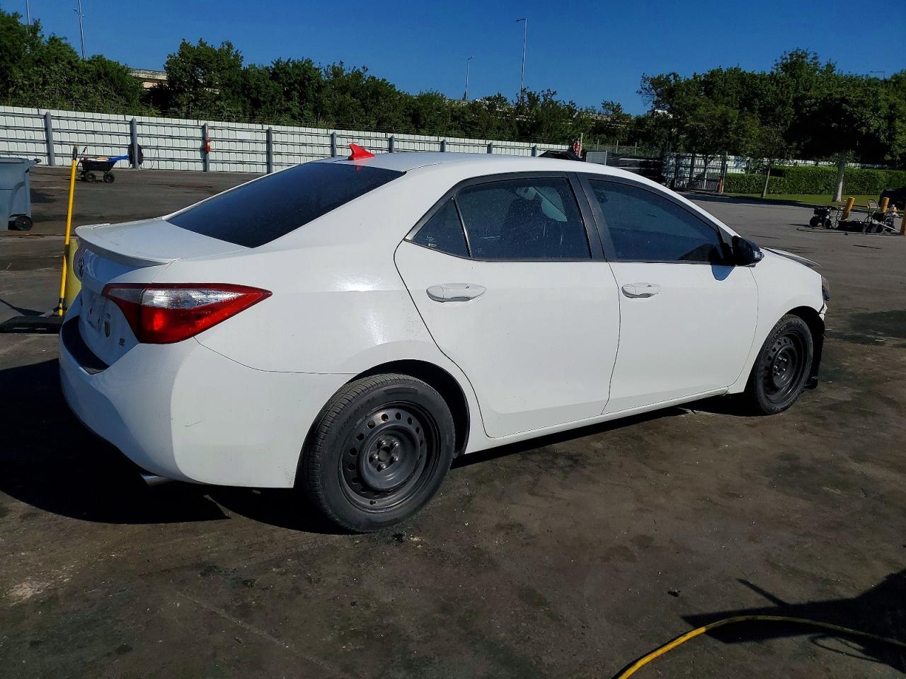 2016 TOYOTA COROLLA S photo 5