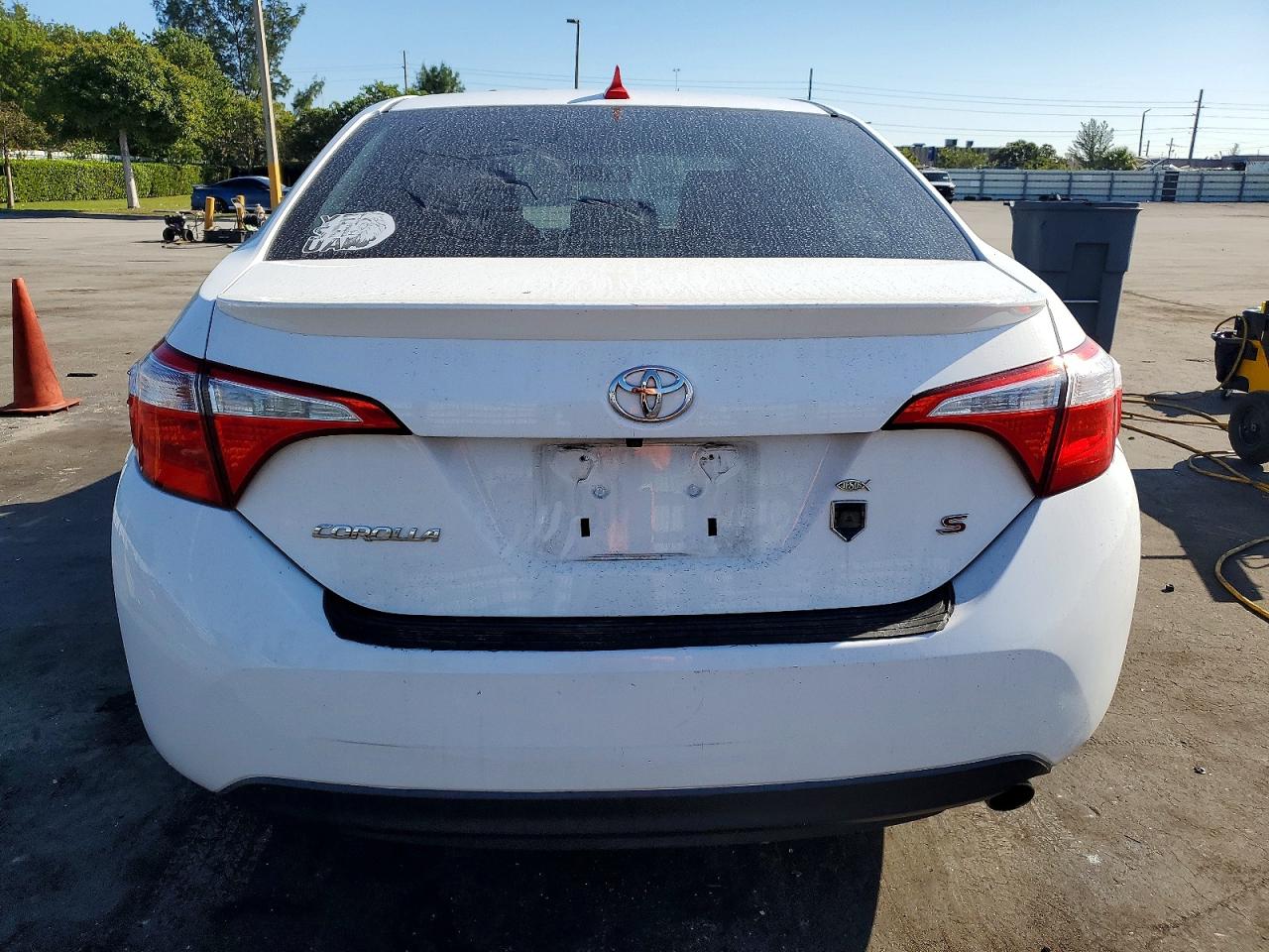 2016 TOYOTA COROLLA S photo 11