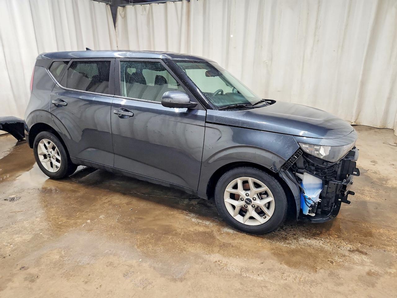 2025 KIA SOUL LX photo 4