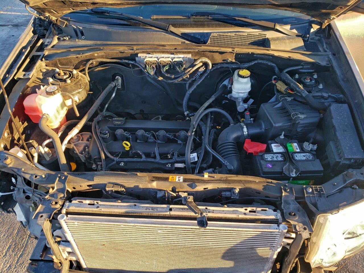 2012 FORD ESCAPE XLT photo 12