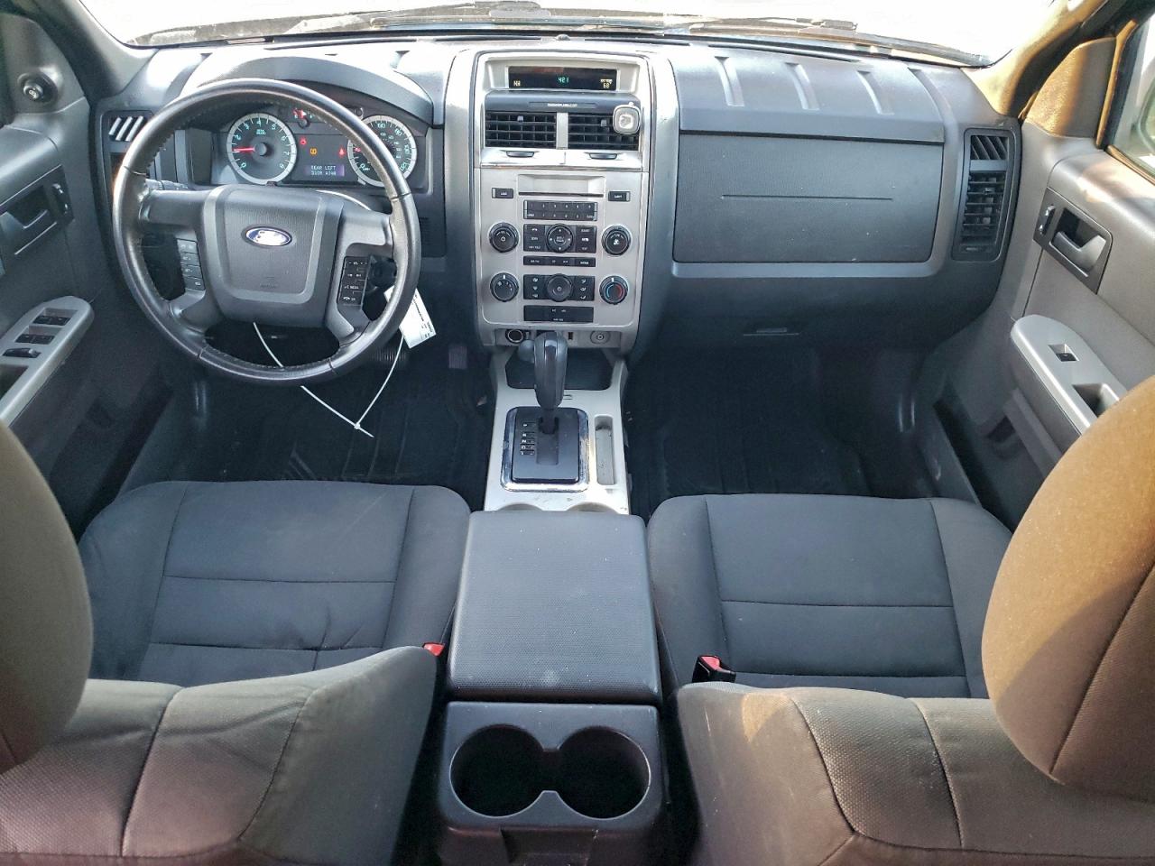 2012 FORD ESCAPE XLT photo 8