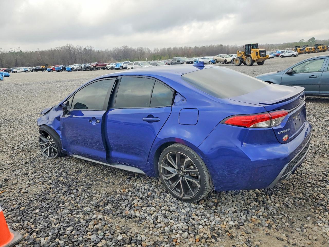 2020 TOYOTA COROLLA SE photo 2