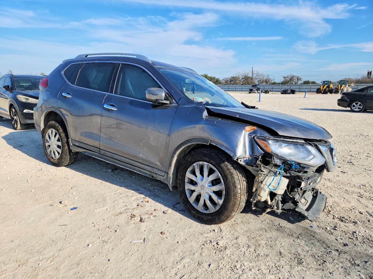 2017 NISSAN ROGUE S photo 4