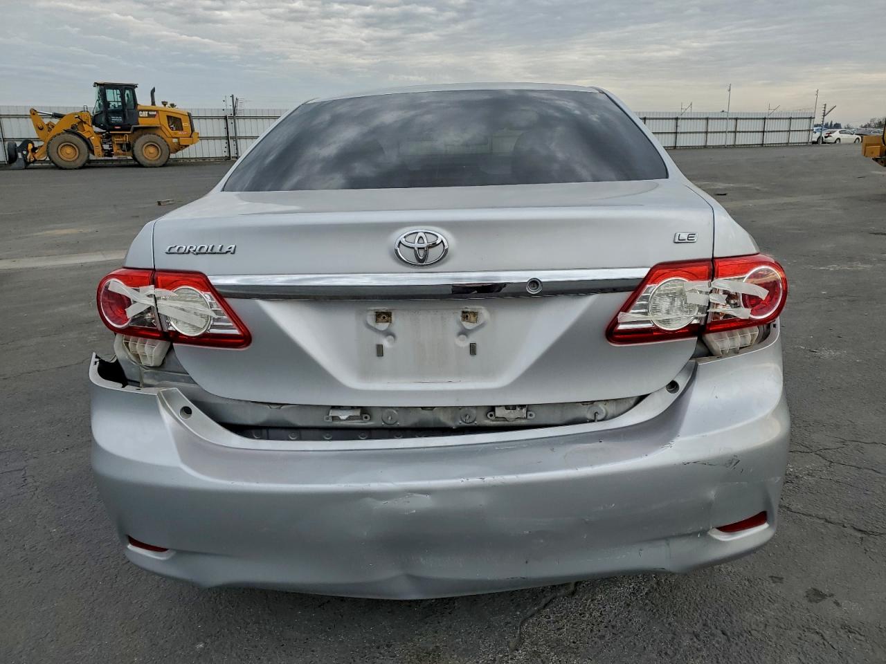 2013 TOYOTA COROLLA BASE photo 6