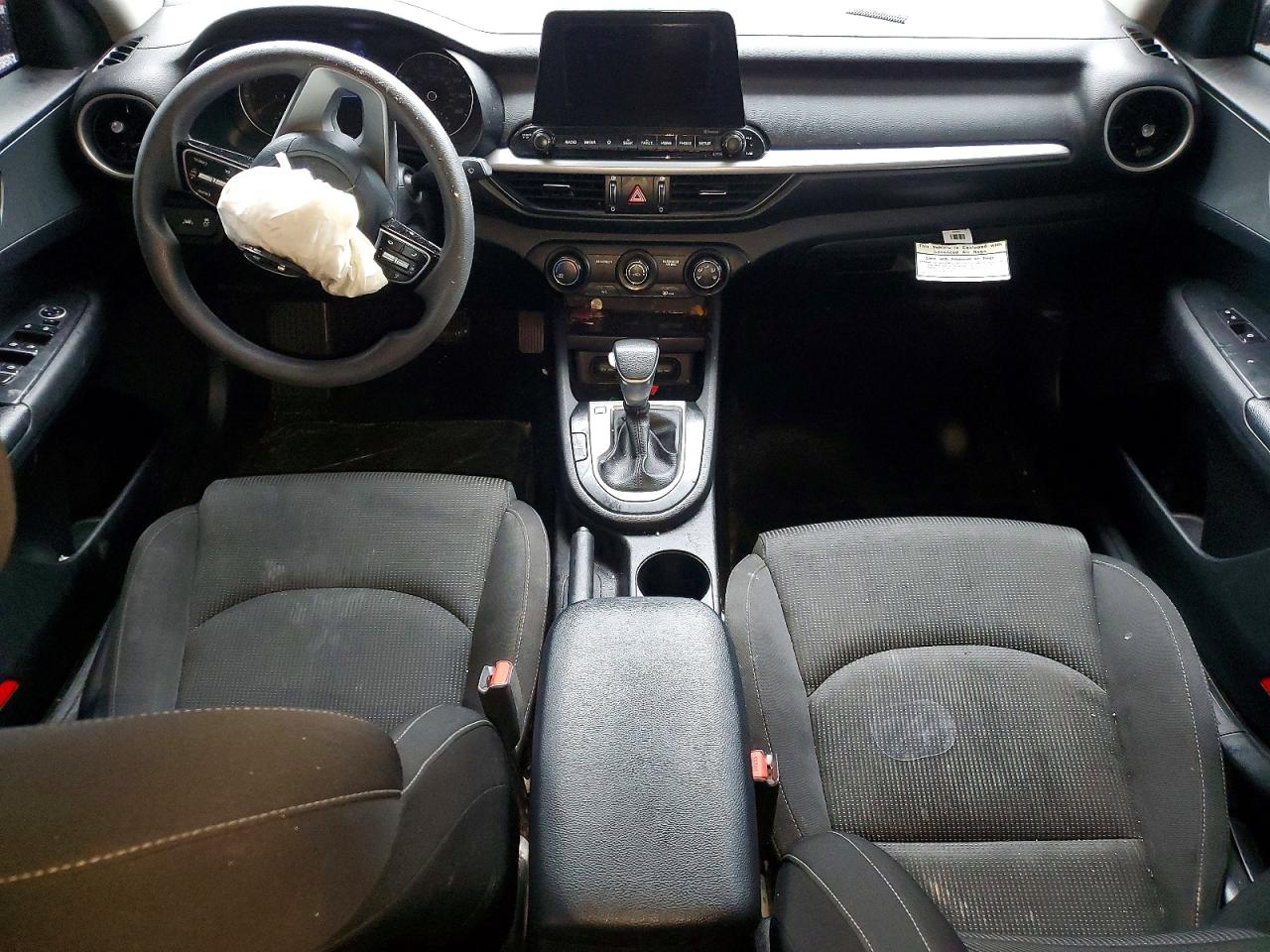 2021 KIA FORTE FE photo 8