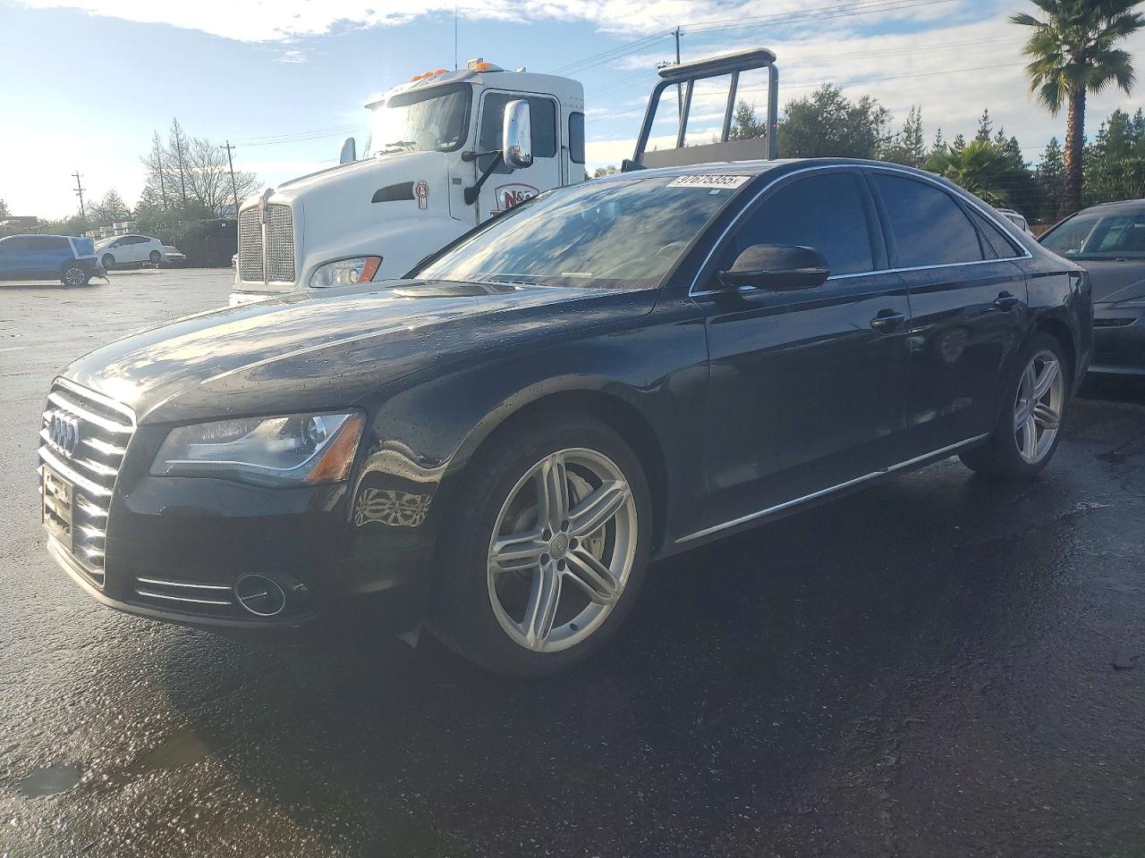 2011 AUDI A8