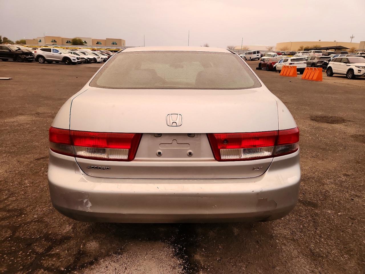 2004 HONDA ACCORD LX photo 6