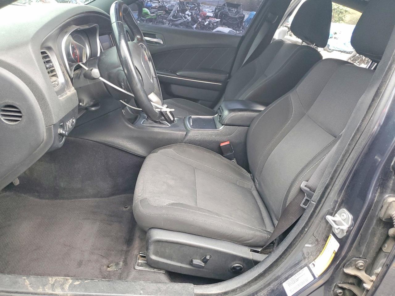 2016 DODGE CHARGER SXT photo 7