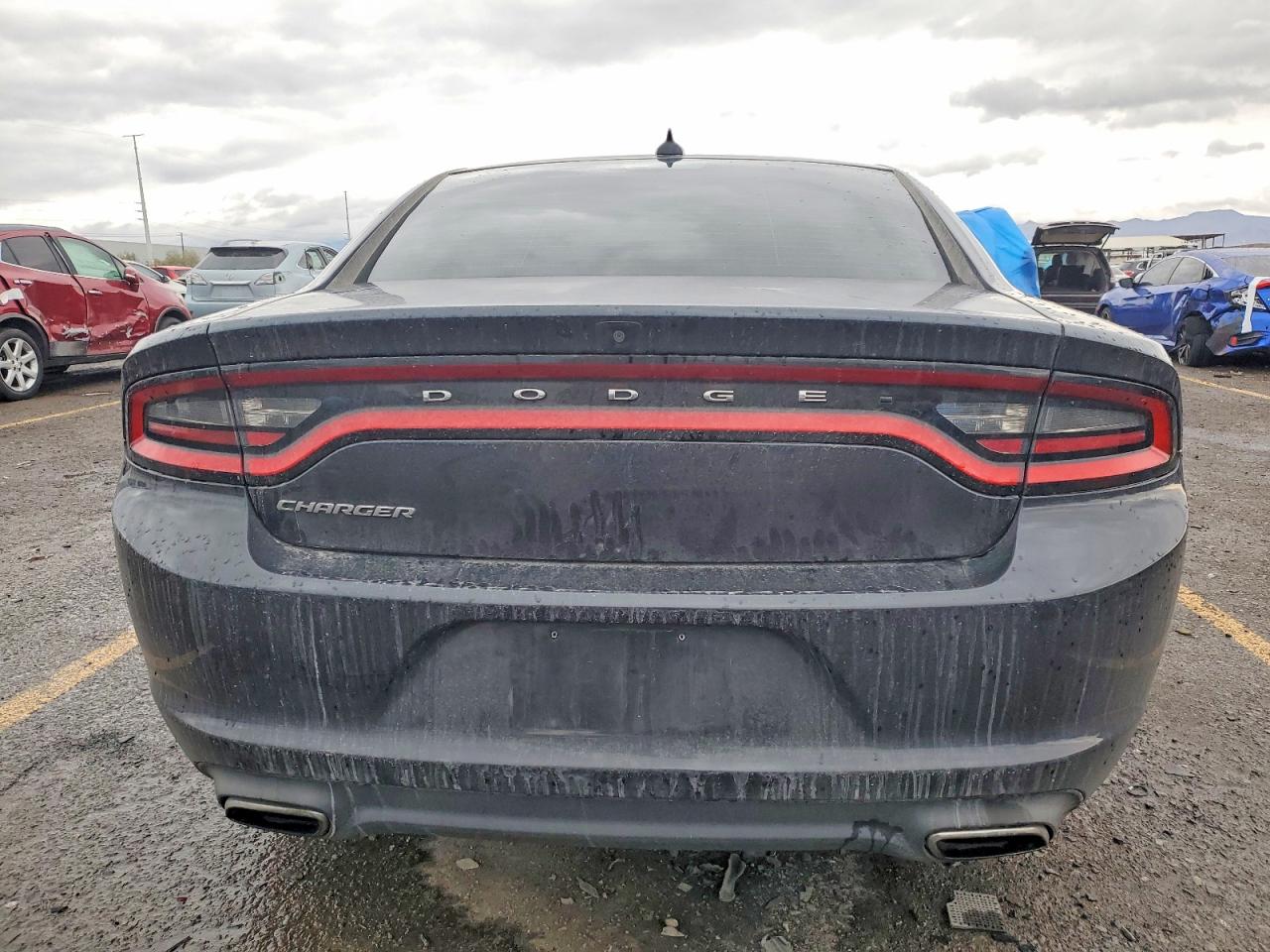 2016 DODGE CHARGER SXT photo 6