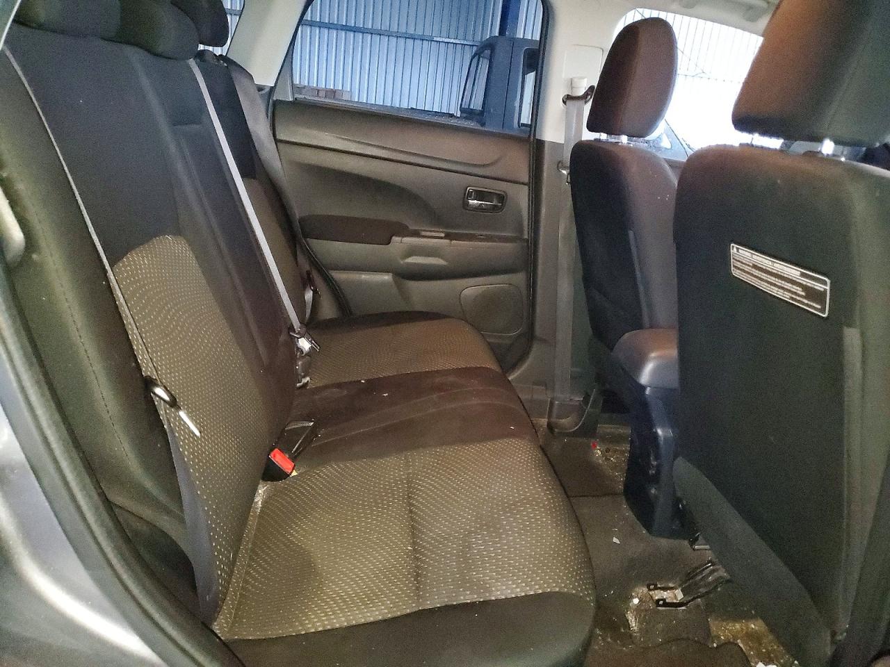 2016 MITSUBISHI OUTLANDER SPORT ES photo 10