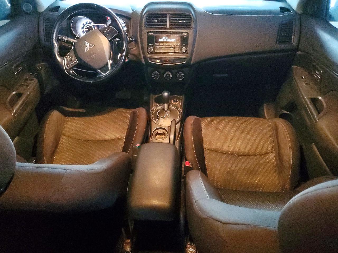 2016 MITSUBISHI OUTLANDER SPORT ES photo 8