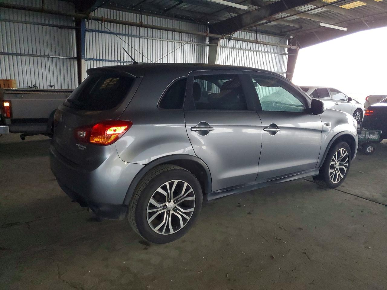 2016 MITSUBISHI OUTLANDER SPORT ES photo 3