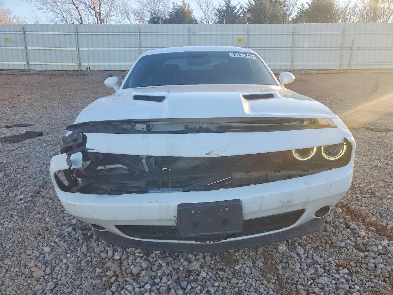 2016 DODGE CHALLENGER SXT photo 5