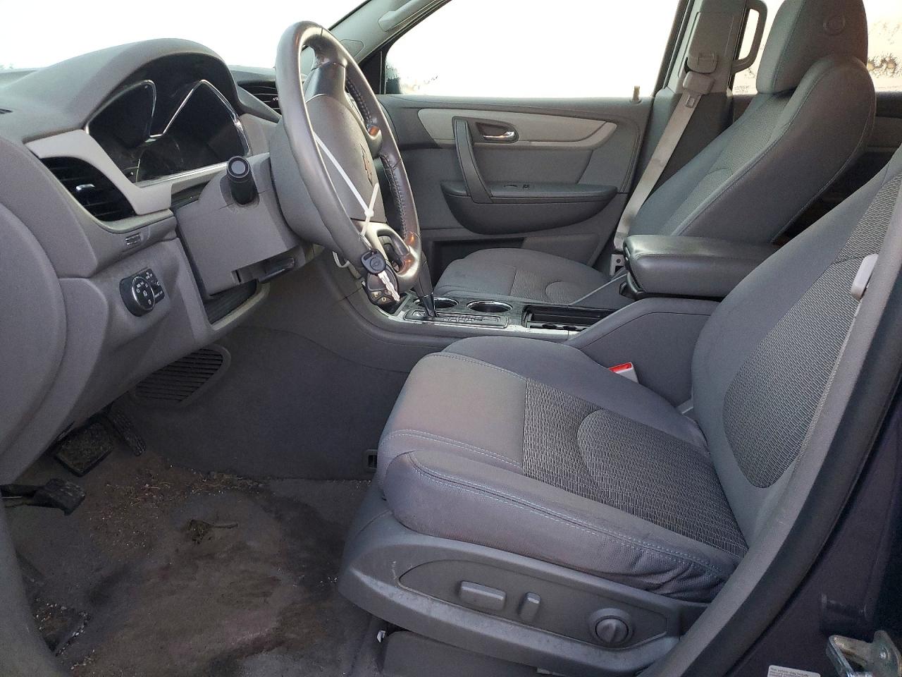 2014 CHEVROLET TRAVERSE LT photo 7