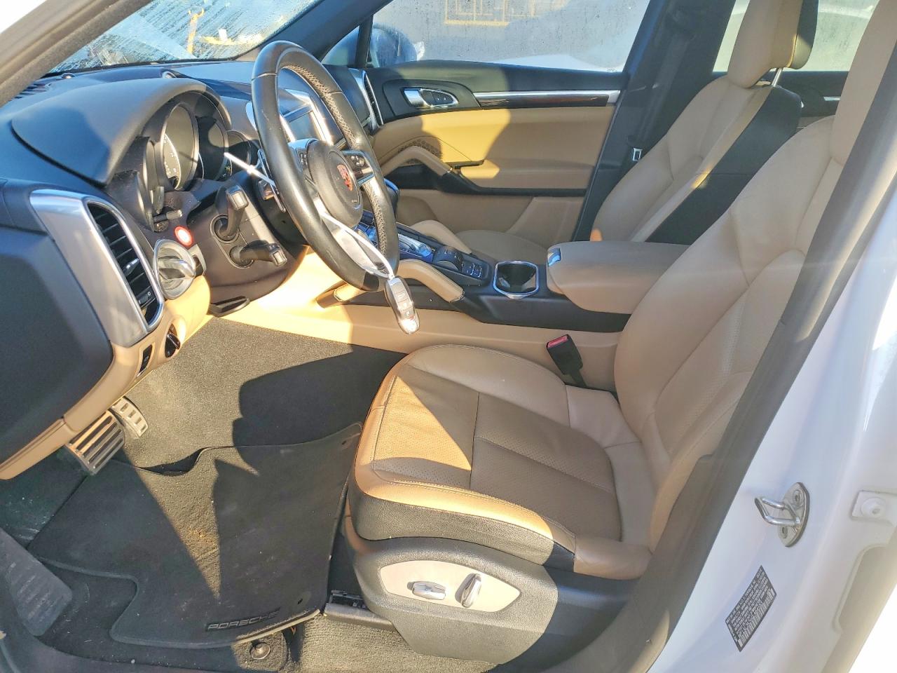 2016 PORSCHE CAYENNE SE HYBRID photo 7