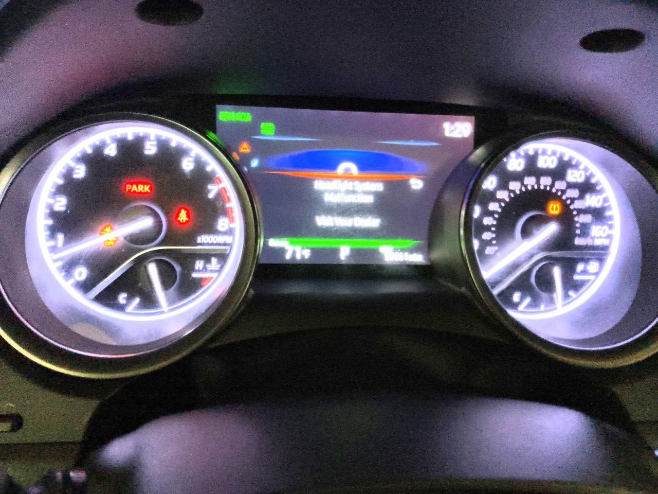 2022 TOYOTA CAMRY SE photo 9