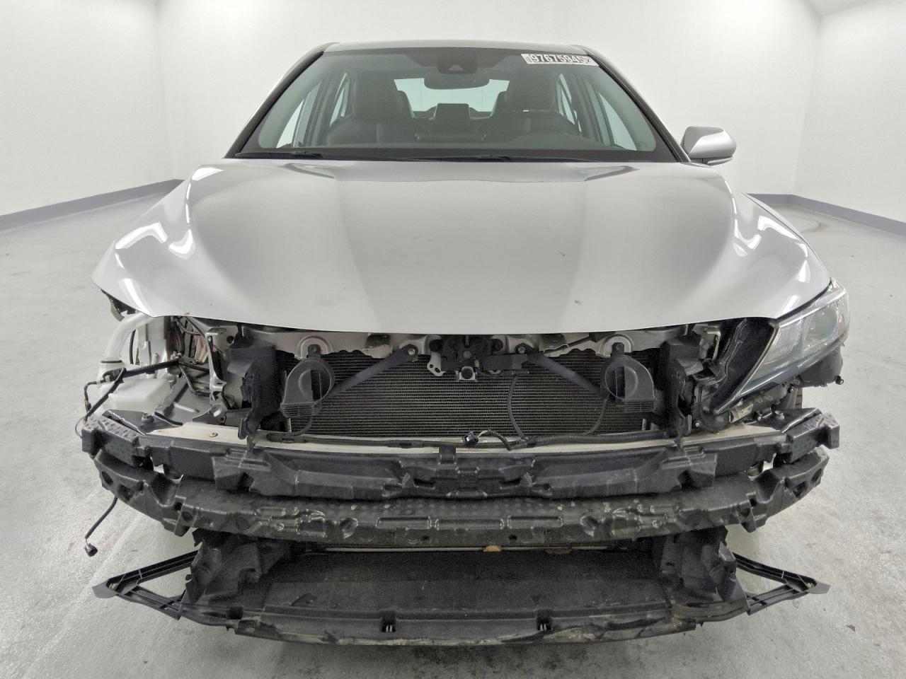 2022 TOYOTA CAMRY SE photo 5