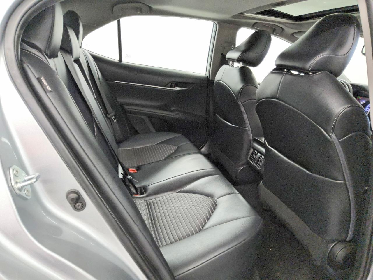 2022 TOYOTA CAMRY SE photo 10