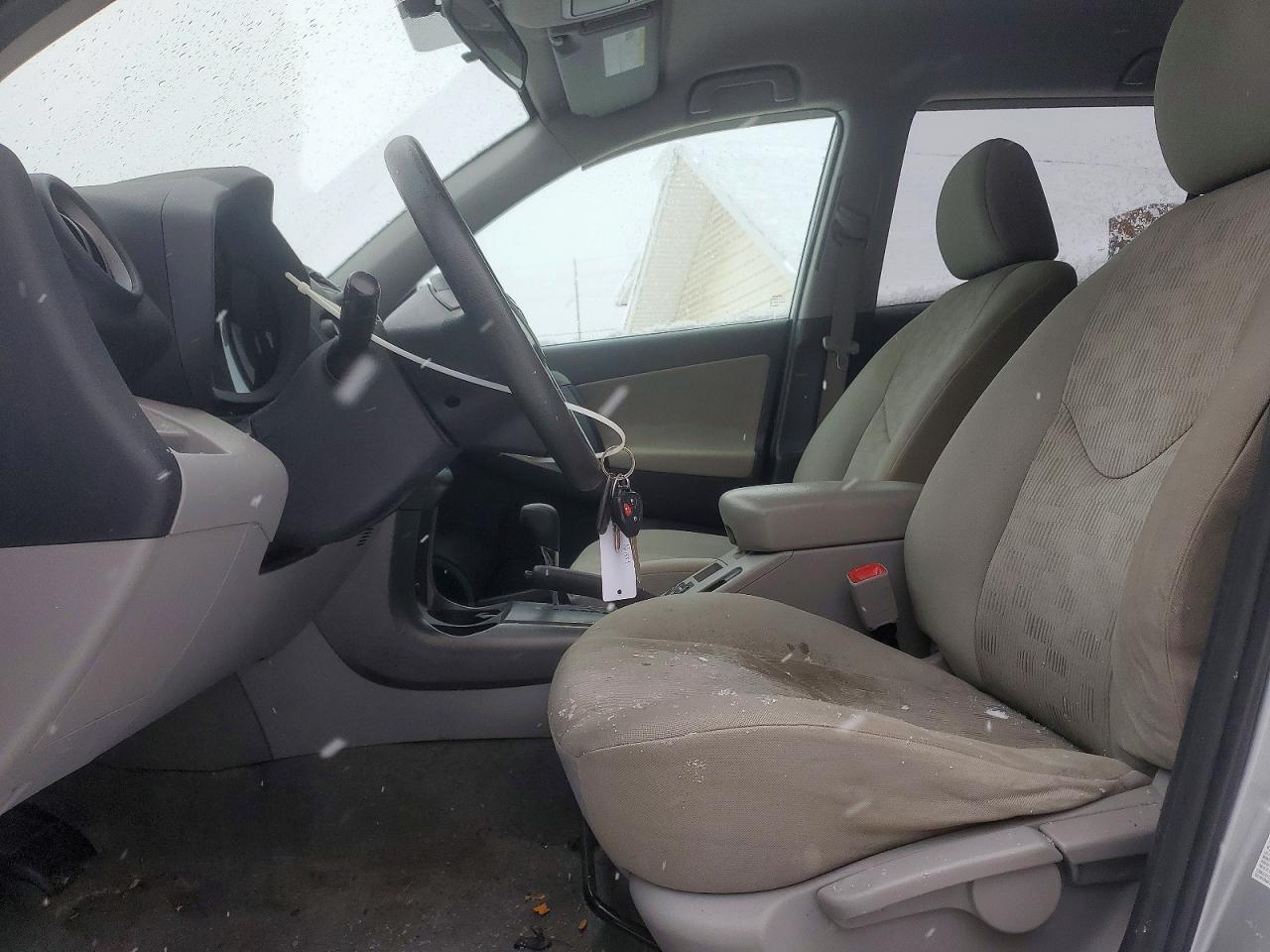 2010 TOYOTA RAV4 photo 7