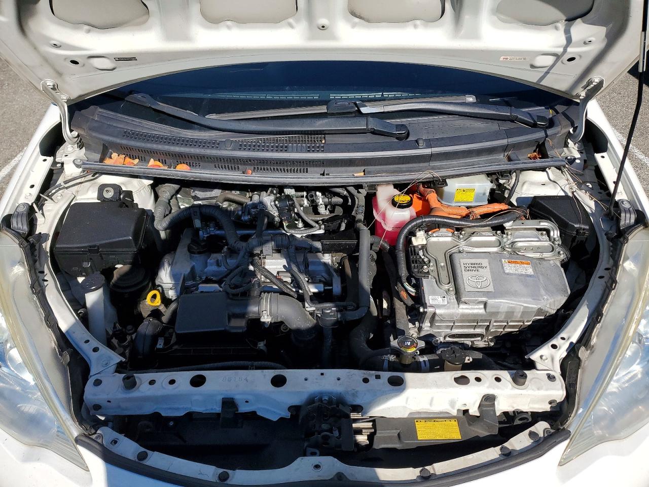2013 TOYOTA PRIUS C photo 11